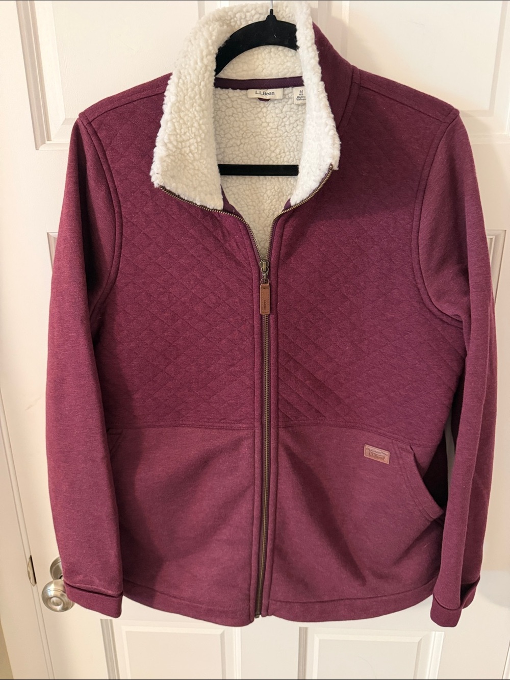 L.L. Bean Women's Sherpa-Lined Quilted
Barn/Chore Full Zip Jacket Plum Medium